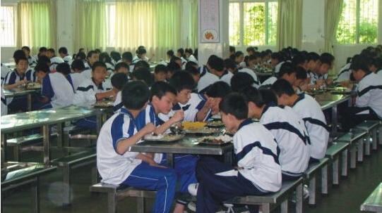 小學(xué)食堂